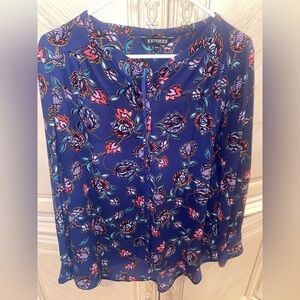 Express Women's Blue Floral Top size Large